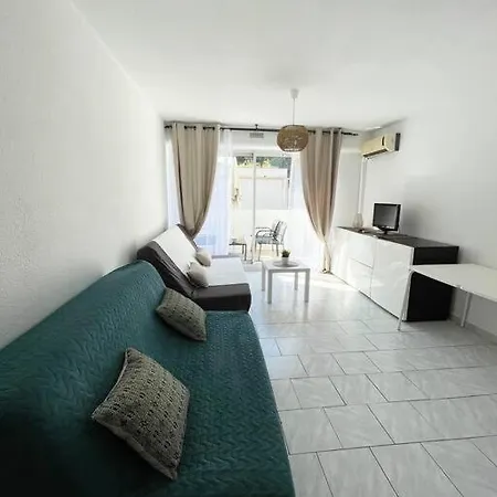 Superbe Studio En Avec Piscine Διαμέρισμα *